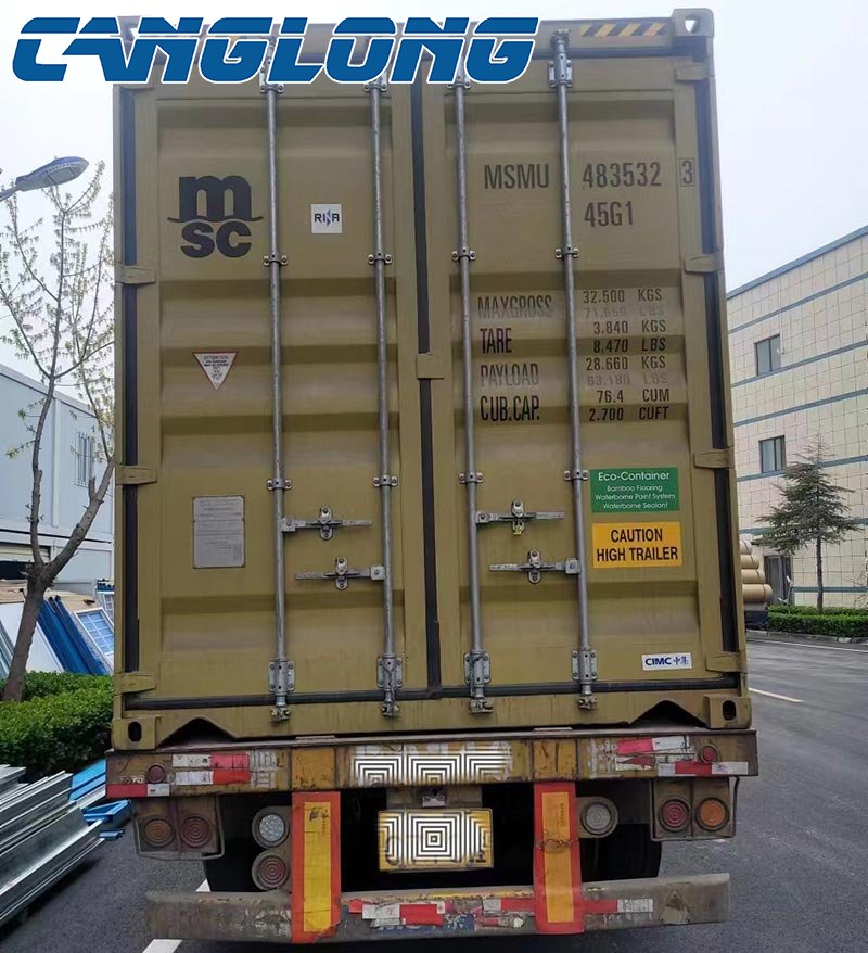 PU sandwich panels transportation