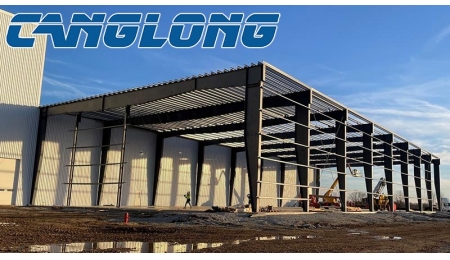 What are the construction considerations for prefab metal workshop?