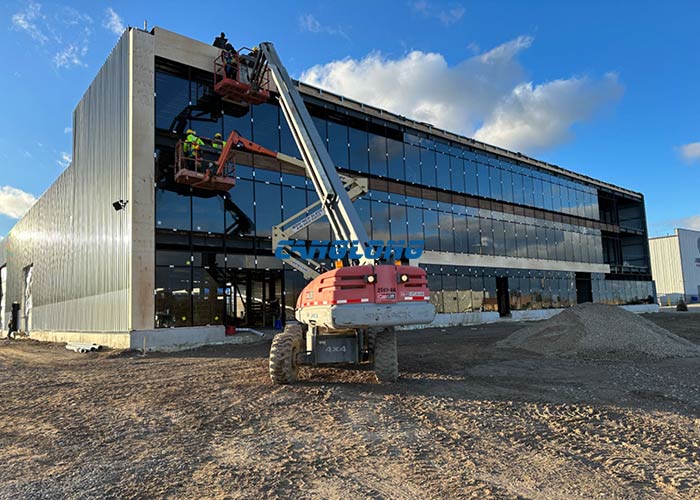 Canadian glass manufacturing plant